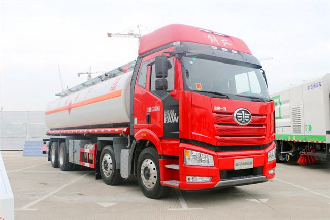 De grote van de de Opslagtankwagen van de Capaciteits8x4 FAW Diesel Euro III Rode Kleur