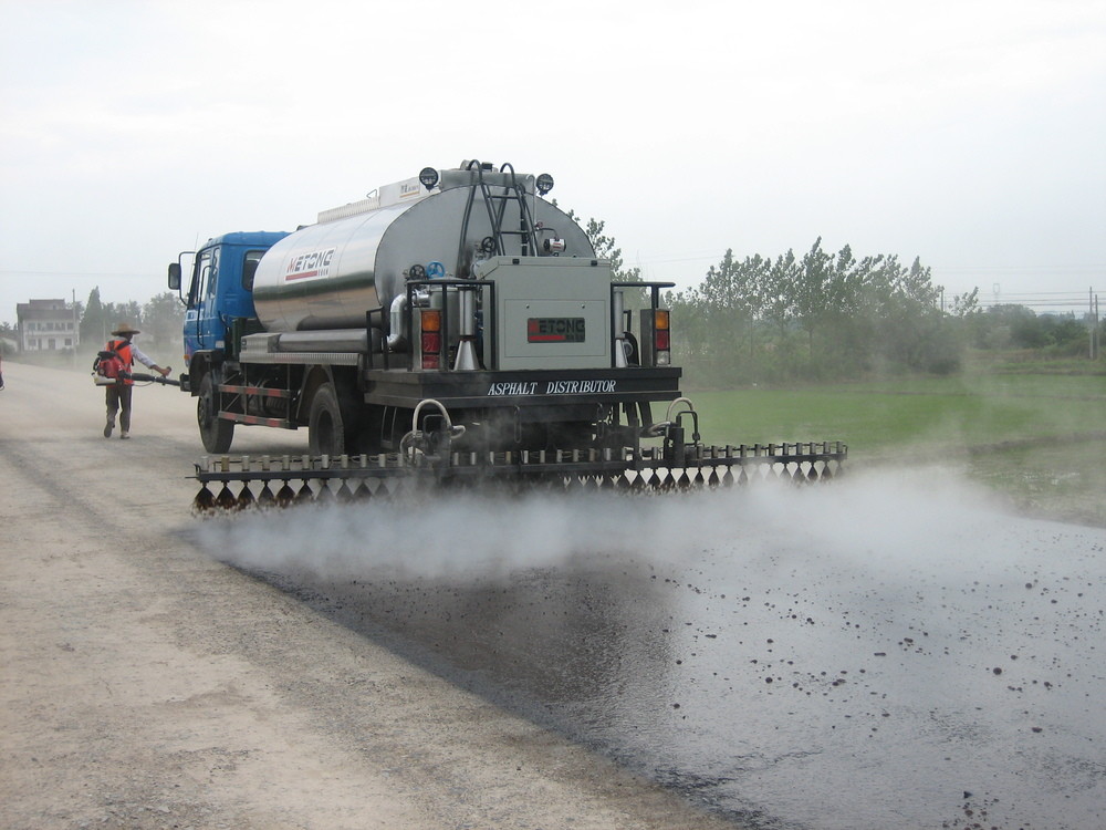 ZZ1167M4611W het Materiaal van de asfaltwegenbouw/de Vrachtwagen van de Bitumenspuitbus