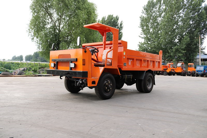 CCC de Vrachtwagen van de Ondergrondse Mijnbouwstortplaats 4x4 met Yunnei 490 Motor en Uitlaatzuiveringsinstallatie