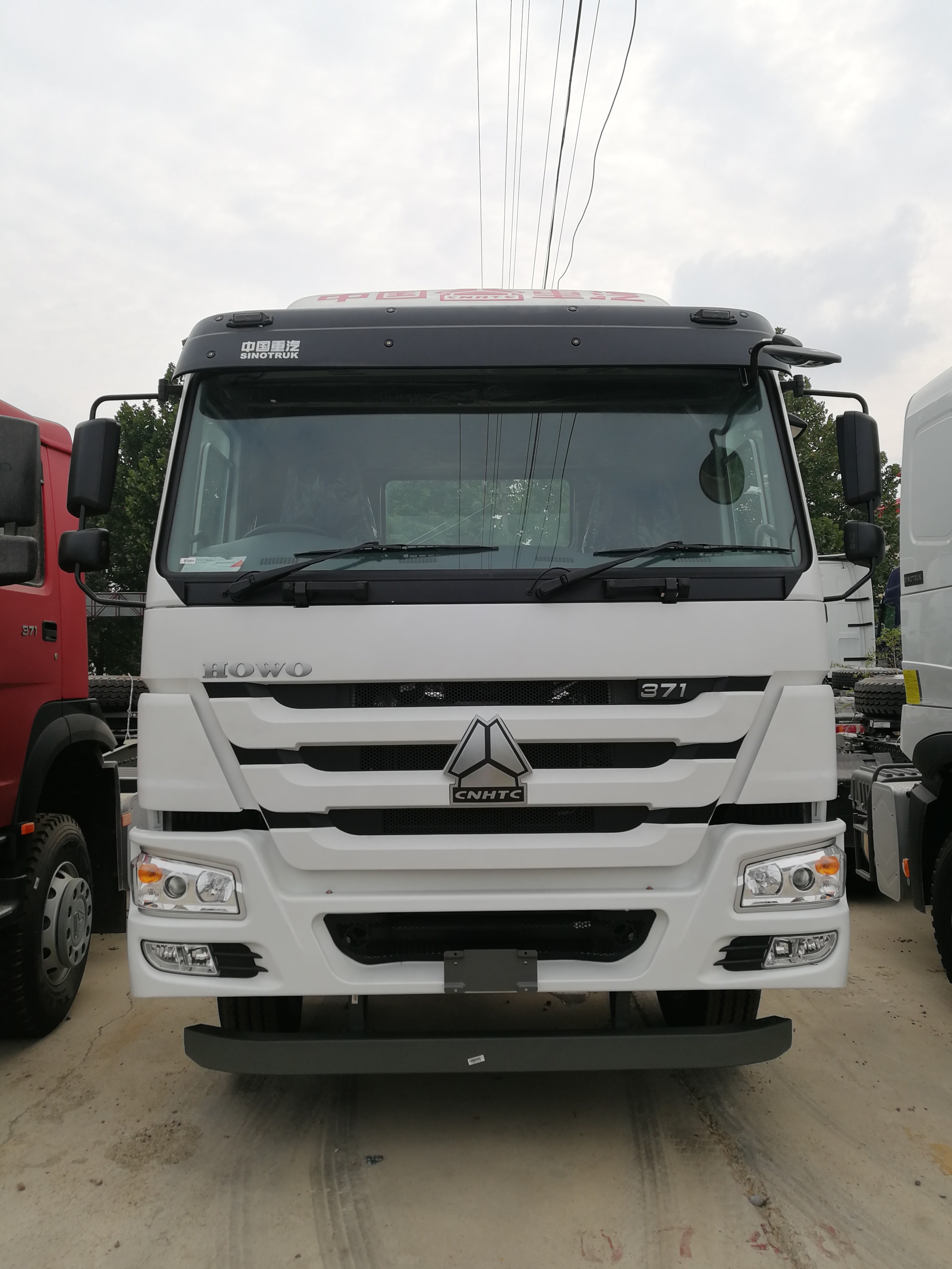 371HP de efficiënte Vrachtwagen van de Tractoraanhangwagen/Op zwaar werk berekende Vrachtwagenaanhangwagen