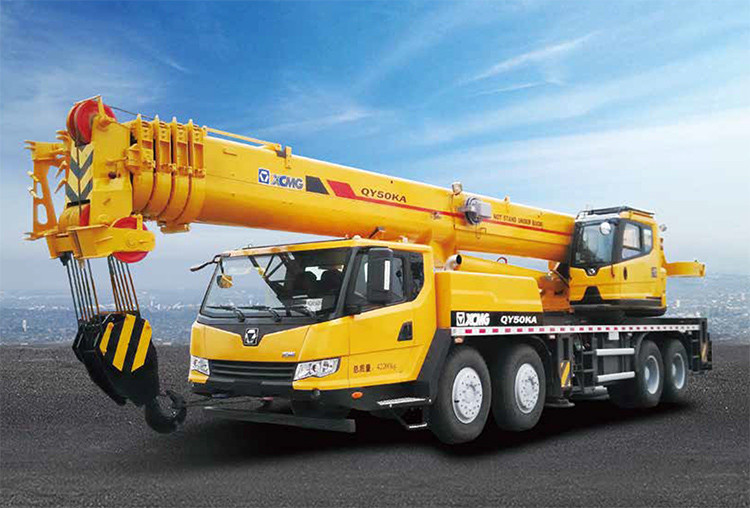 XCMG QY50KA Mobiele Vrachtwagen van 50 Ton de Hydraulische Rc met Kraan 58.1m Reissnelheid 85km/h