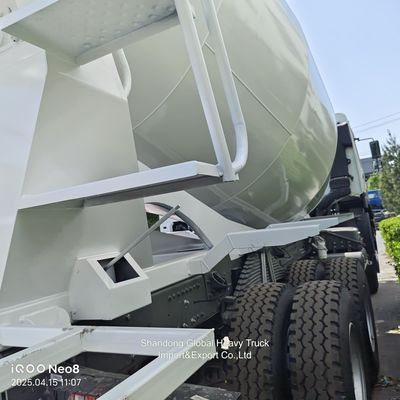 HOWO Mixer Truck met 371 pk motor 6x4 aandrijfsmodus en 8-9cbm capaciteit voor efficiënt betonnen mengen