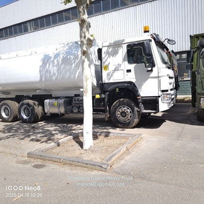 Brand New Sinotruk HOWO 6X4 20000L Oil Tank Fuel Tanker Truck te koop in de Filippijnen