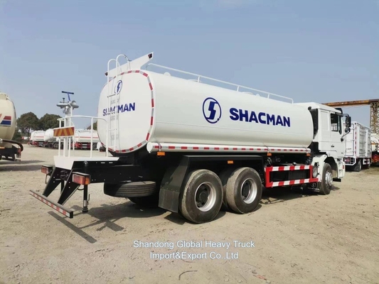 Sinotruk HOWO 4*2 6X4 20000 liter water tank Mini Truck