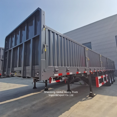 Semi-aanhanger met drieassige stalen hekken voor bulktransport