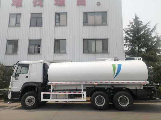 HOWO 10 wielen water tanktruck met 16000L-24000L capaciteit 6×4 aandrijving type en Sinotruk HOWO chassis