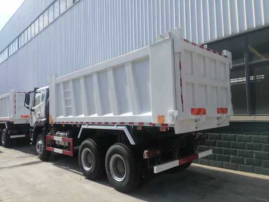 China Sinotruk HOWO Gebruikte 371/375PK 8x4 Rechtsgestuurde Mini Kipper