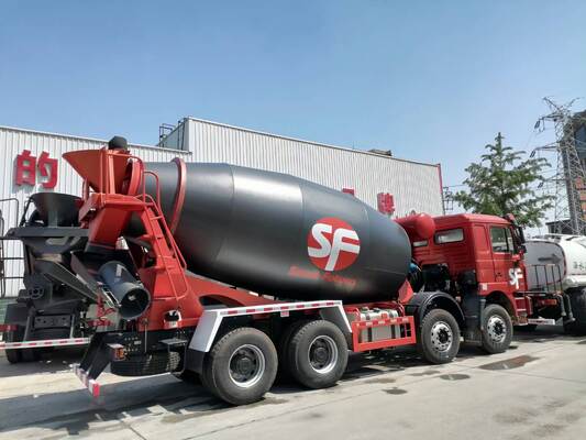 SHACMAN F3000 16m3 zware betonmixer met hydraulisch pompsysteem en versterkt chassis