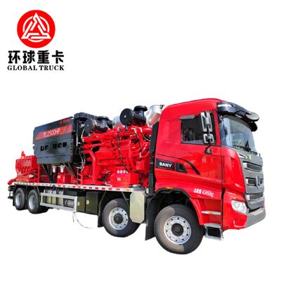Heavy Duty 8×6 Fracturing Sand Tanker met Euro 6 emissienormen en 1697L/min Maximum Plunger Pump Displacement