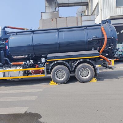 HOWO 15CBM Vacuüm Afvoerzuigtruck met 6*4 aandrijving en 251-350 pk