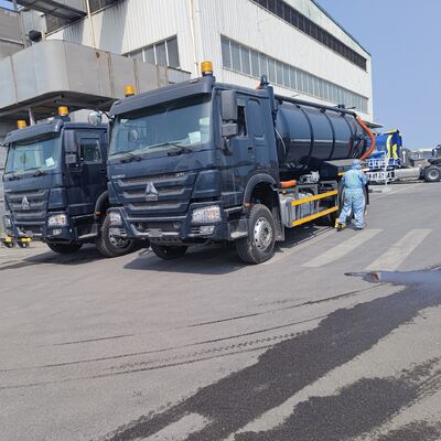 HOWO 15CBM Vacuümzuigtruck met 6*4 aandrijving en dieselbrandstof voor het reinigen van septische tanks en het vervoer van slib