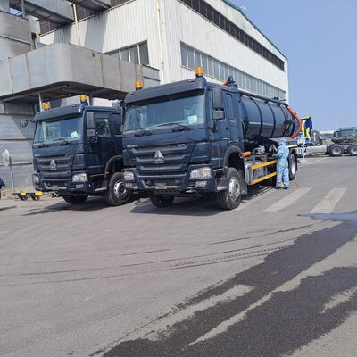 HOWO 15CBM Vacuümzuigtruck met 6×4 aandrijving en hydraulische afzuigkracht voor het reinigen van septic tanks