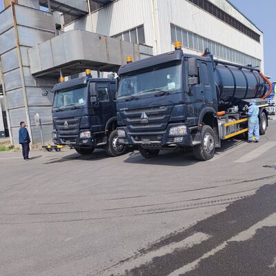 HOWO 15CBM Vacuümzuigtruck met 6×4 aandrijving en 336 pk motor voor het reinigen van septische tanks en industrieel afval