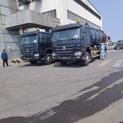 HOWO 15CBM Vacuümzuigtruck met 371 pk en 6×4 aandrijving voor industriële afvalreiniging