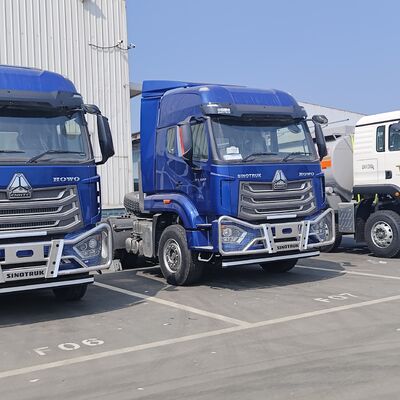 HOWO NX 6×4 trekkervrachtwagen met 380 pk motor en zware bladvering voor zwaar vrachtvervoer