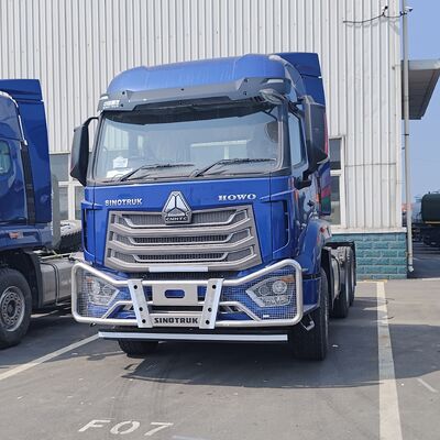 HOWO NX 6×4 trekkertruck met 420 pk dieselmotor zware handgeschakelde transmissie en versterkt chassis voor mijnbouw