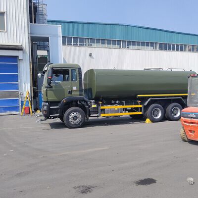 HOWO TX 6×4 water tank truck met 15-20 CBM capaciteit en hoge druk water pomp voor stofbestrijding en irrigatie