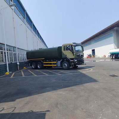 HOWO TX 6×4 watertankstruck met 15-20 CBM capaciteit Hoogdrukcentrifuge waterpomp en versterkte tankcarosserie voor stofonderdrukking en gemeentelijke reiniging