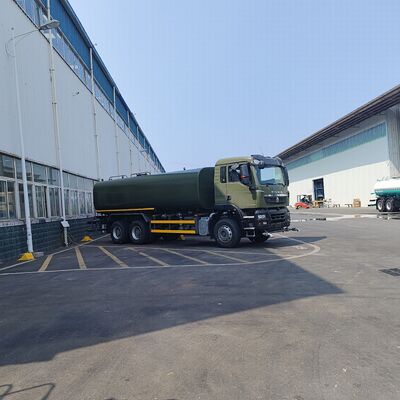 HOWO TX 6×4 watertankstruck met 20 ton nuttige lading voor wegstofverwijdering en gemeentelijke reiniging