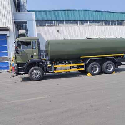 HOWO TX 6×4 watertankwagen met 20T laadvermogen Euro 2-emissienorm en 6×4 aandrijfwiel voor wegenreiniging
