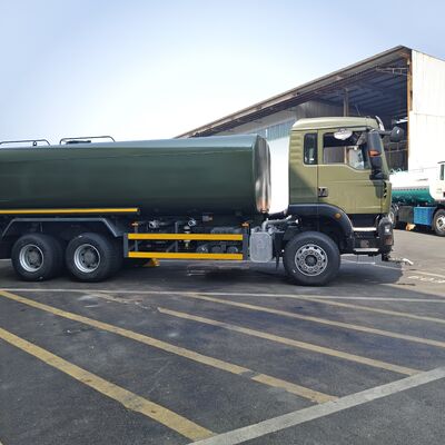 HOWO TX 6×4 watertankstruck met een nuttige lading van 20 ton en Euro 2-emissienorm voor wegstofbestrijding