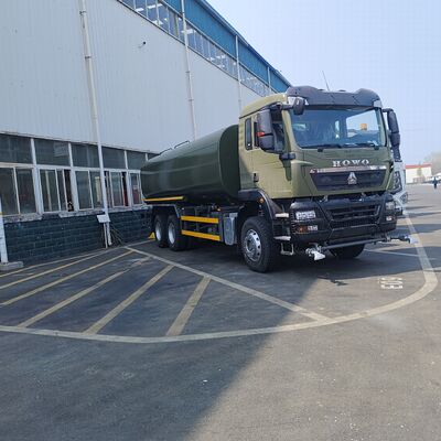 HOWO TX 6×4 watertankstruck met een nuttige lading van 20 ton en Euro 2-emissienorm voor wegstofbestrijding