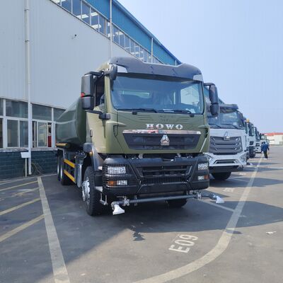 HOWO TX 6×4 watertankstruck met 20 ton nuttige lading voor wegstofverwijdering en gemeentelijke reiniging