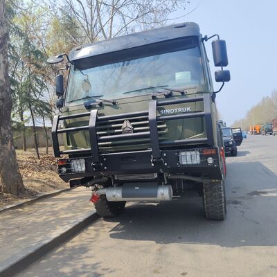 HOWO 6x6 off-road brandstoftankwagen met 20 ton nuttige lading en dieselmotor voor mijnbouw