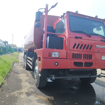 Zware Shantui 6×4 mijnwatersproeiwagen met 20 ton nuttige lading en tank van koolstofstaal