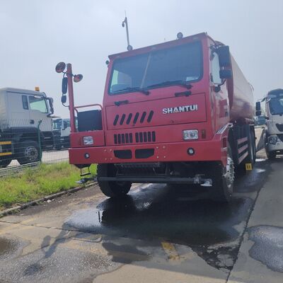 Zware Shantui 6×4 mijnwatersproeiwagen met 20 ton nuttige lading en tank van koolstofstaal