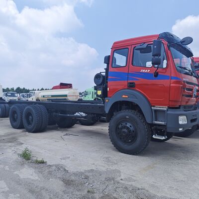 BEIBEN 2642 6×4 zware trekkertruck met 420 pk WEICHAI-motor en chassis van Mercedes-Benz Technology