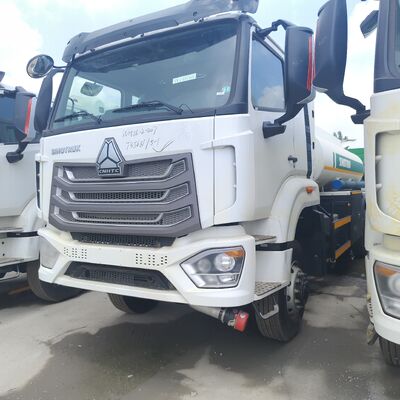 HOWO NX 6×4 CNG-brandstoftankwagen met 400 pk motor en 30.000 liter capaciteit voor diesel- en benzinetransport