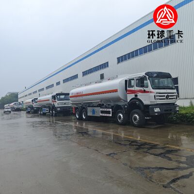 Beiben 8×8 35000L Diesel Fuel Bowser Truck met zwaar offroad chassis voor mijnbouwgebieden in Congo