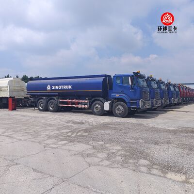 HOWO NX 8x4 30000L brandstoftankwagen zware dieseltankwagen voor de markt van Ghana