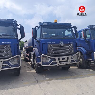 HOWO NX 8x4 30000L Brandstoftankwagen Zware Diesel Bowser Truck voor de Nigeriaanse Markt