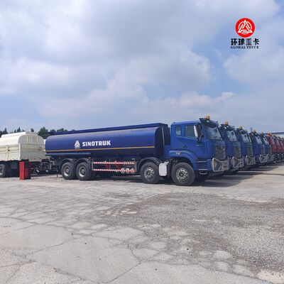 HOWO NX 8x4 30000L Brandstof Tankwagen Heavy Duty Diesel Bowser Truck voor de Tanzaniaanse Markt