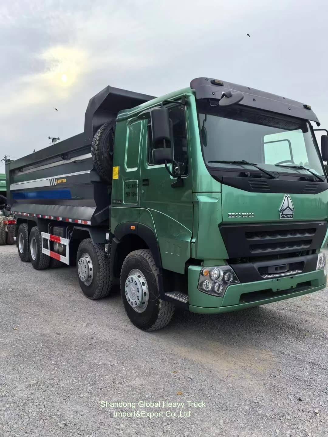 Sinotruk HOWO 371HP-380HP 25t-100t Zwaargewicht Gebruikt Transport Aflevertruck Elektriciteit 12 wielen