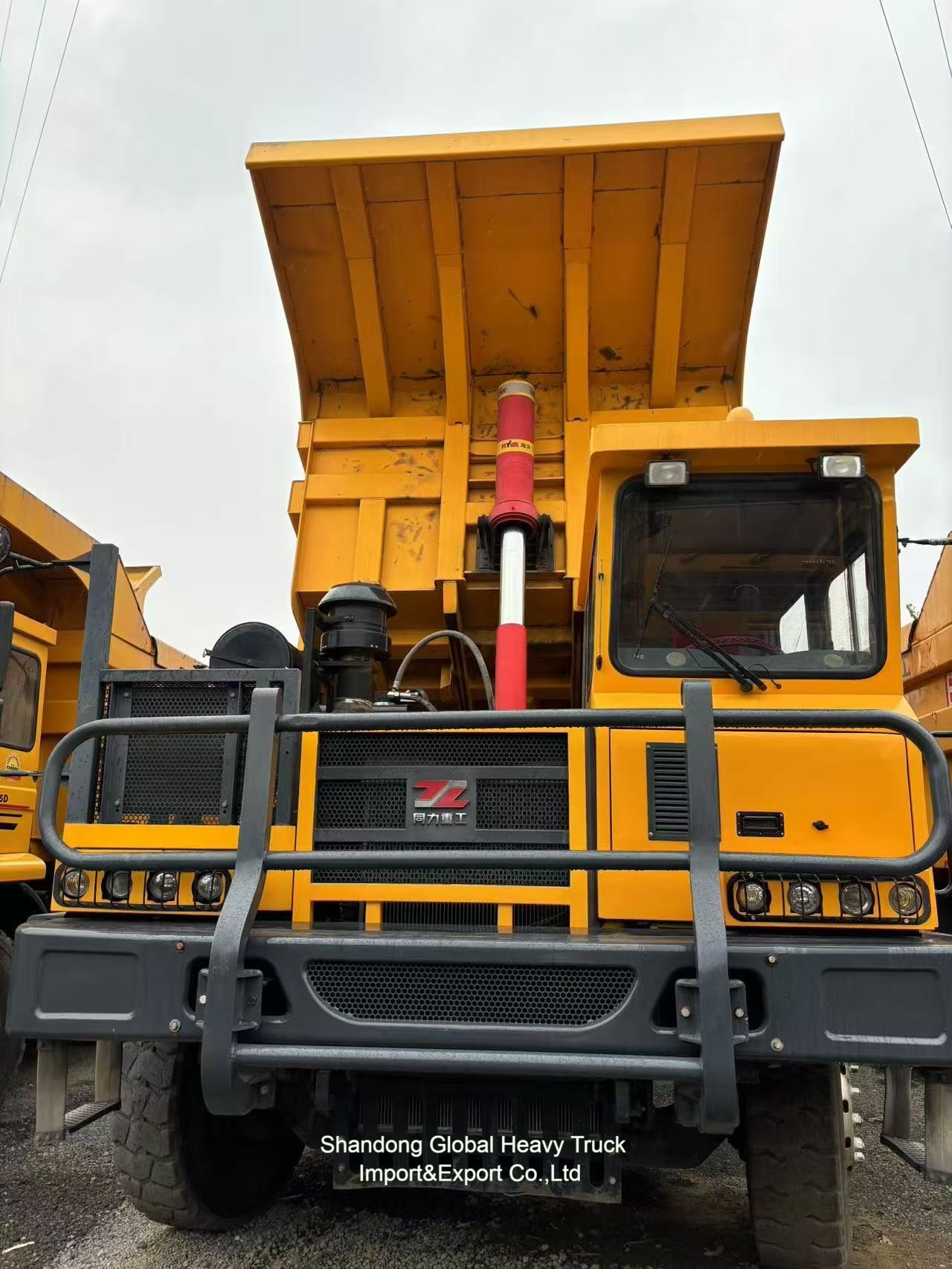 Mijnbouwapparatuur zware dumper mijnbouwtruck met onderdelen