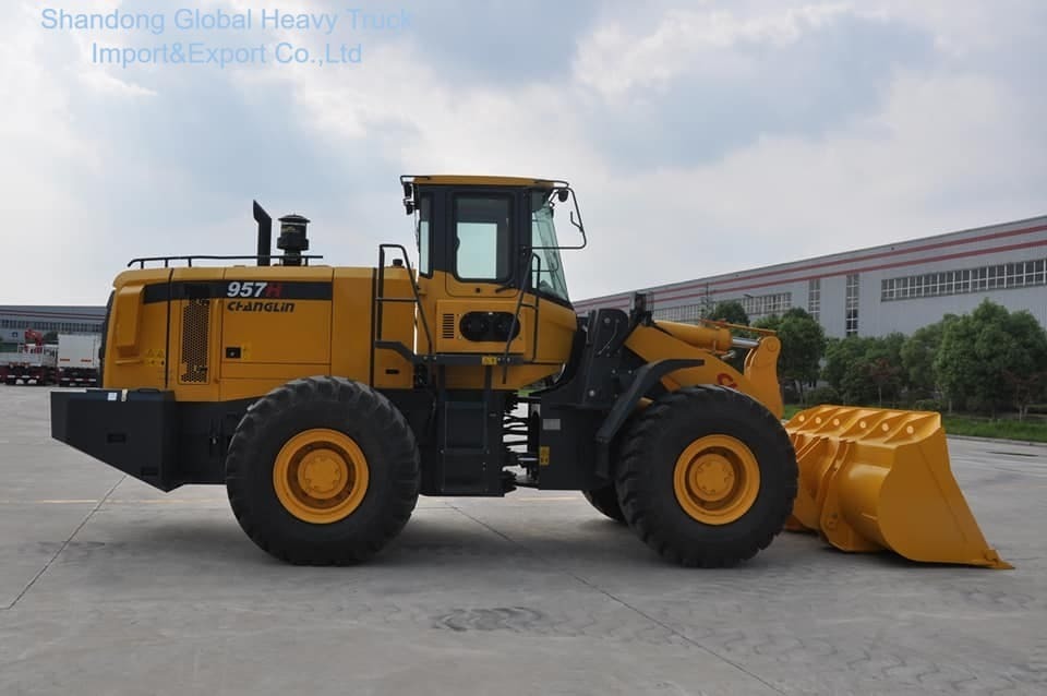 Changlin 957H 5-ton wiellader met 3,0m3 emmer