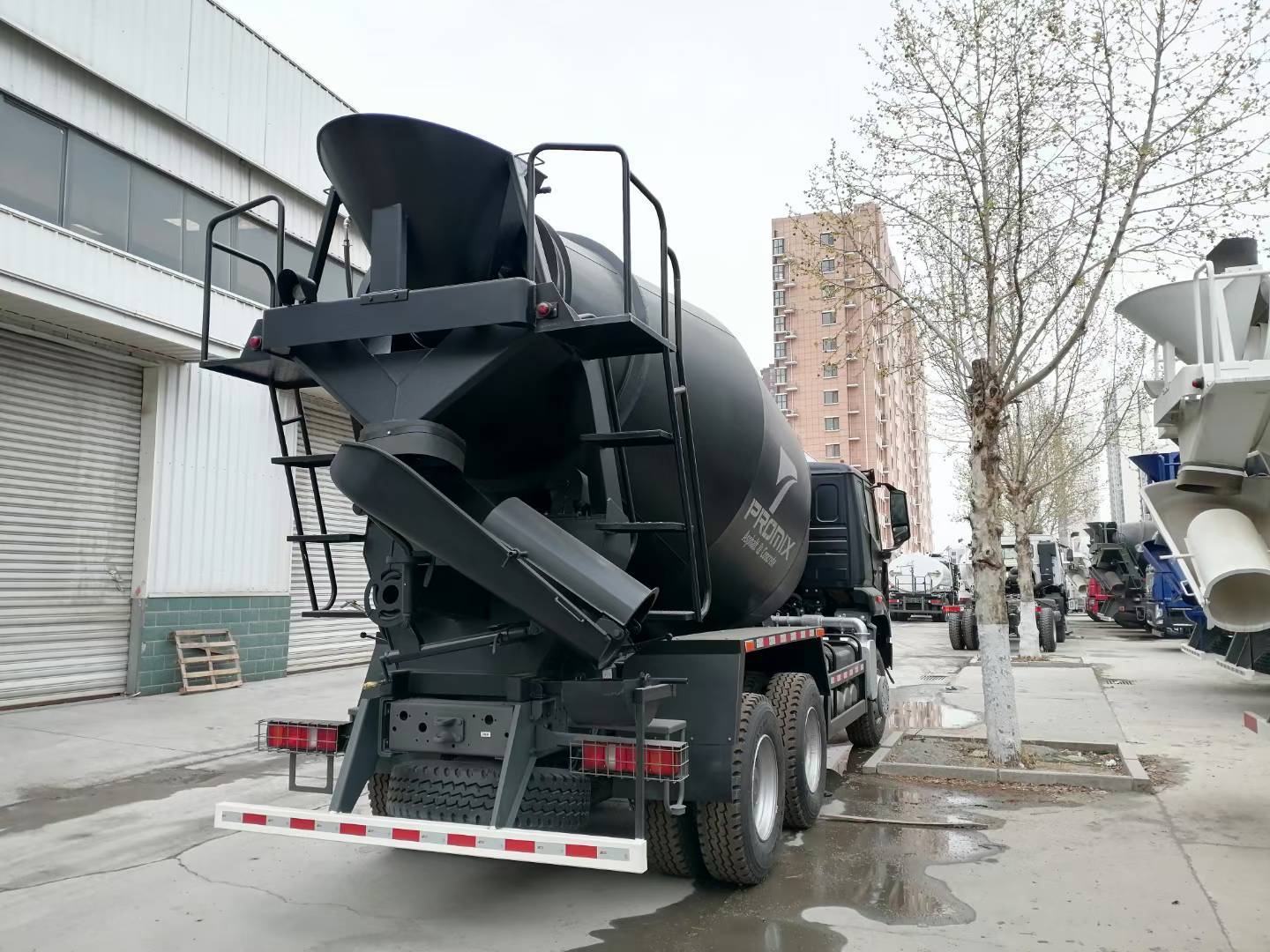 Sinotruk HOWO 6X4 zware 12m3 betonmengtruck met 30T nuttige lading en 300-400 pk motor