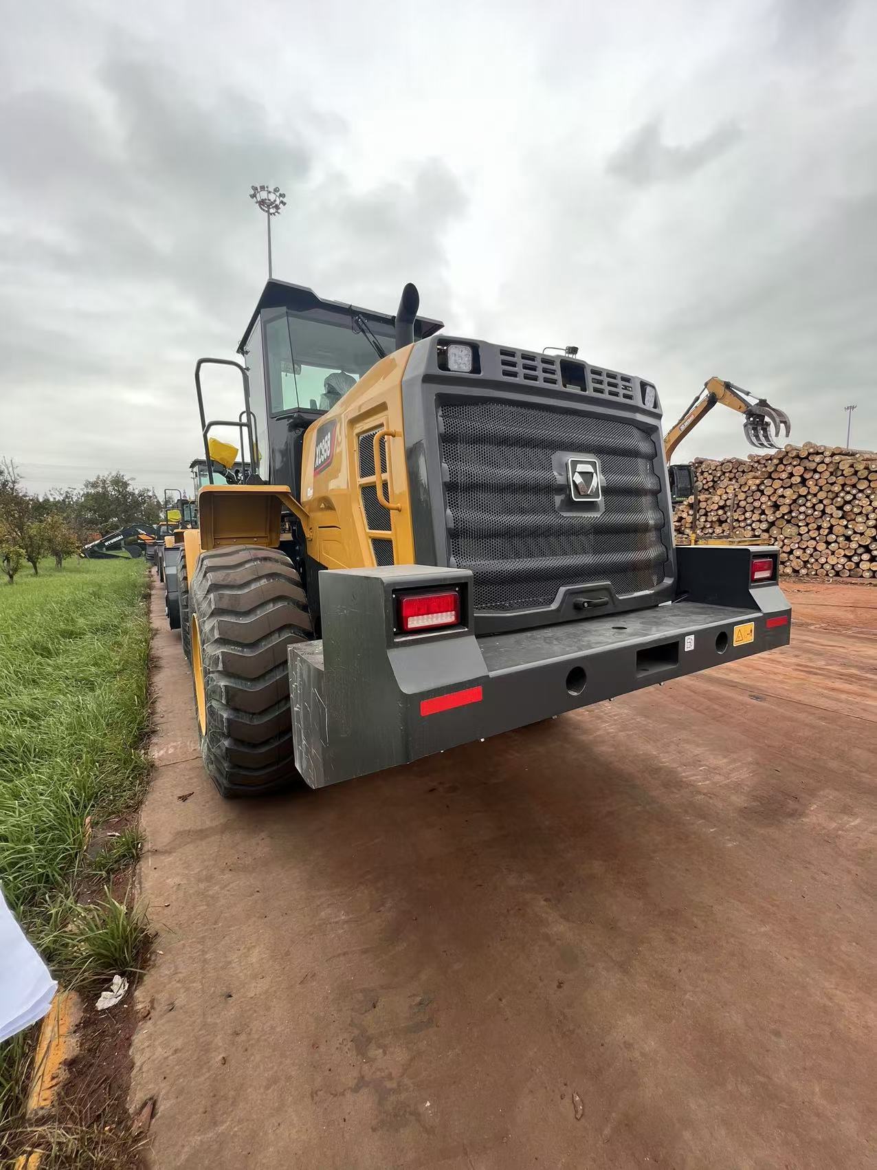XCMG XC958 5 ton wiellader met 162 kW vermogen voor zware bouw- en steengroevewerkzaamheden