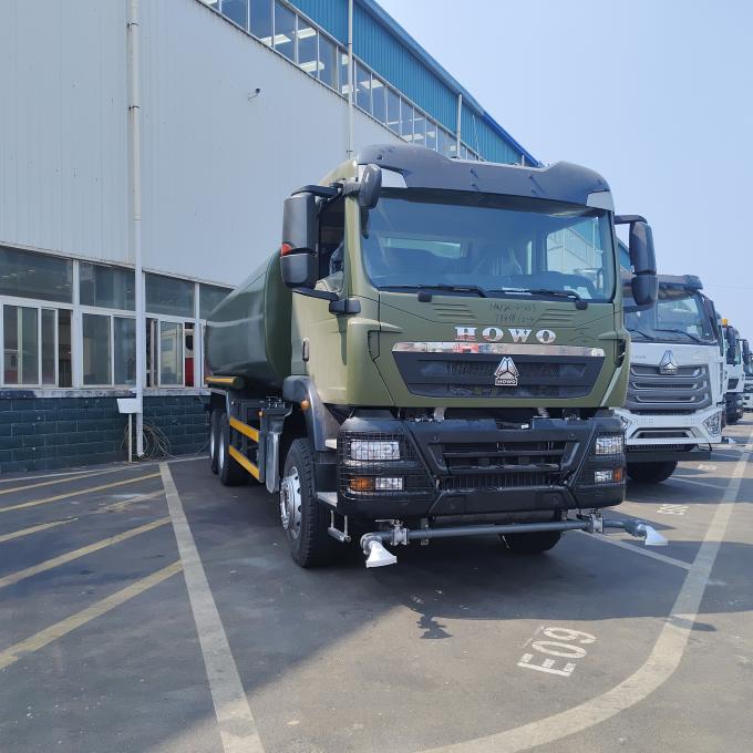 HOWO TX 6×4 Water Tank Truck front view showing spraying system